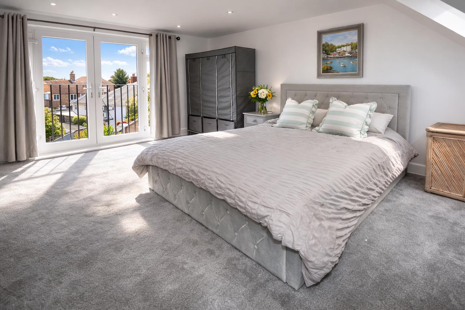 Albany Road, Old Windsor